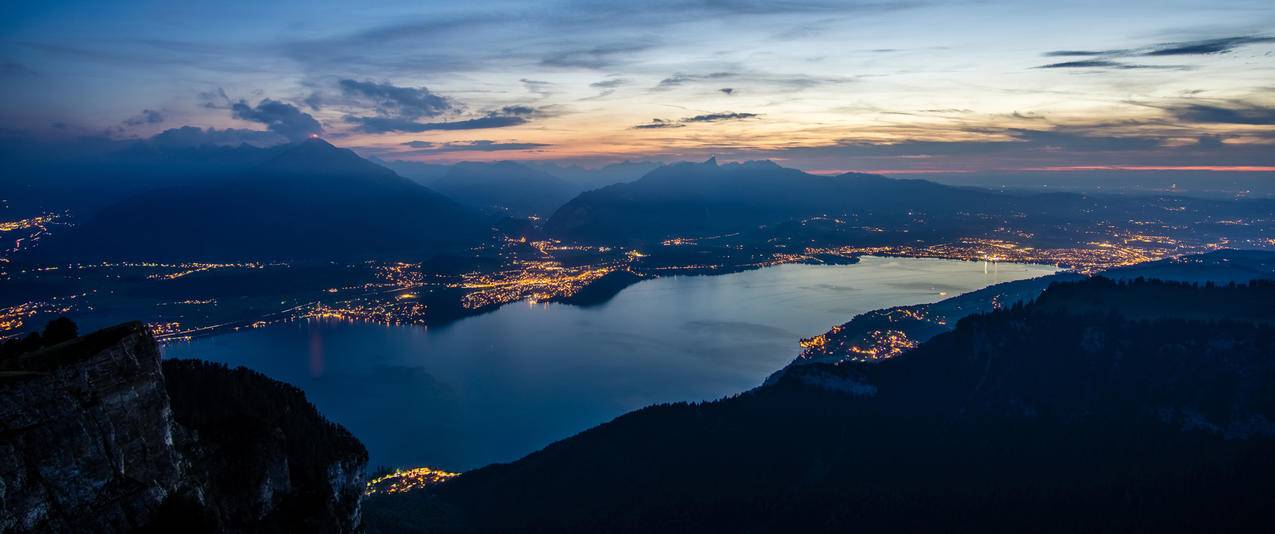 城市灯光 天空 日落 河流3440x1440带鱼屏壁纸