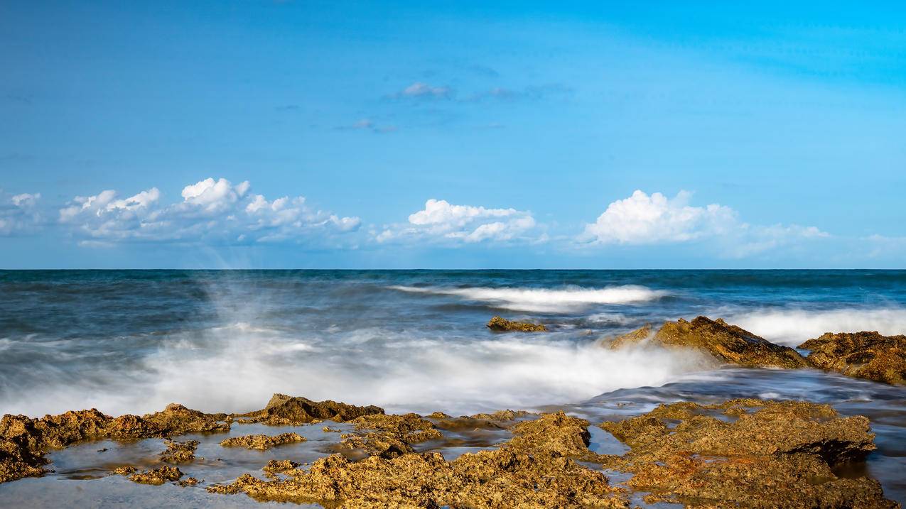 海浪 礁石 4k风景桌面