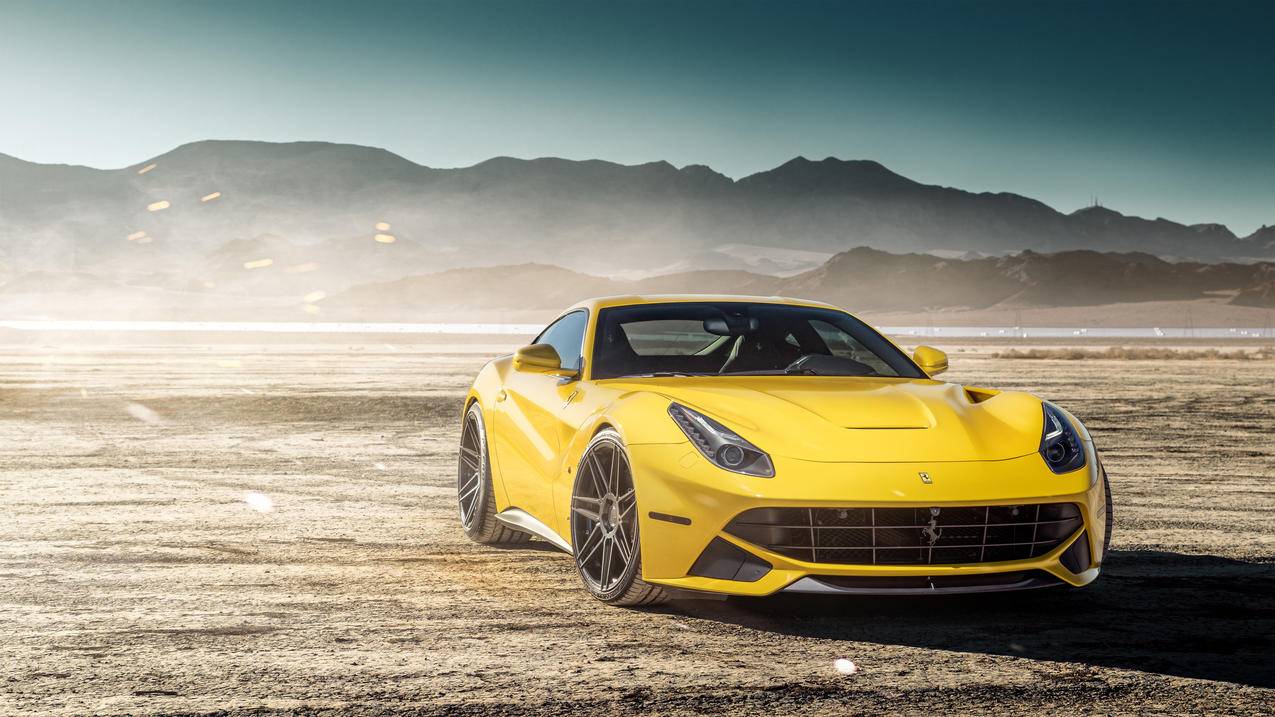 法拉利 Ferrari F12berlinetta 黄色跑车 4k高清壁纸