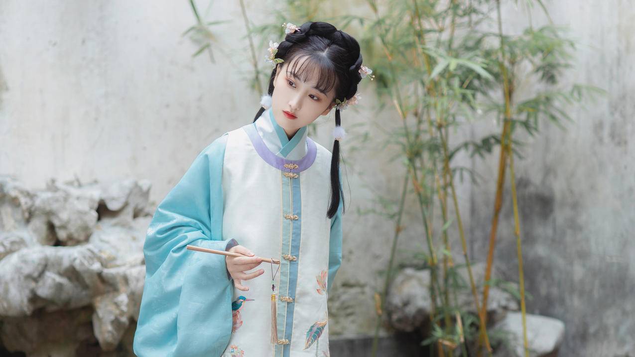 古装 后院 竹子 可爱 小姐姐 美女 4k电脑壁纸 4k手机壁纸