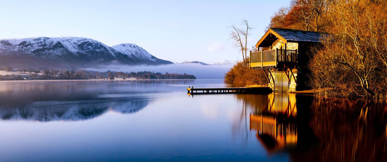 秋天风景 湖水 山脉 房屋 3440x1440带鱼屏风景壁纸